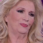 Iva Zanicchi a Verissimo ammette: “Sono stata una mamma un po’ distratta”