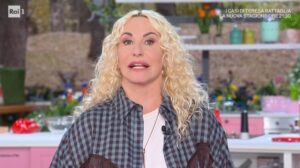 foto Antonella Clerici celebra ascolti the voice senior