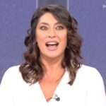 Elisa Isoardi distrutta dopo gaffe lista toto-morti: “Notte insonne, tante lacrime”