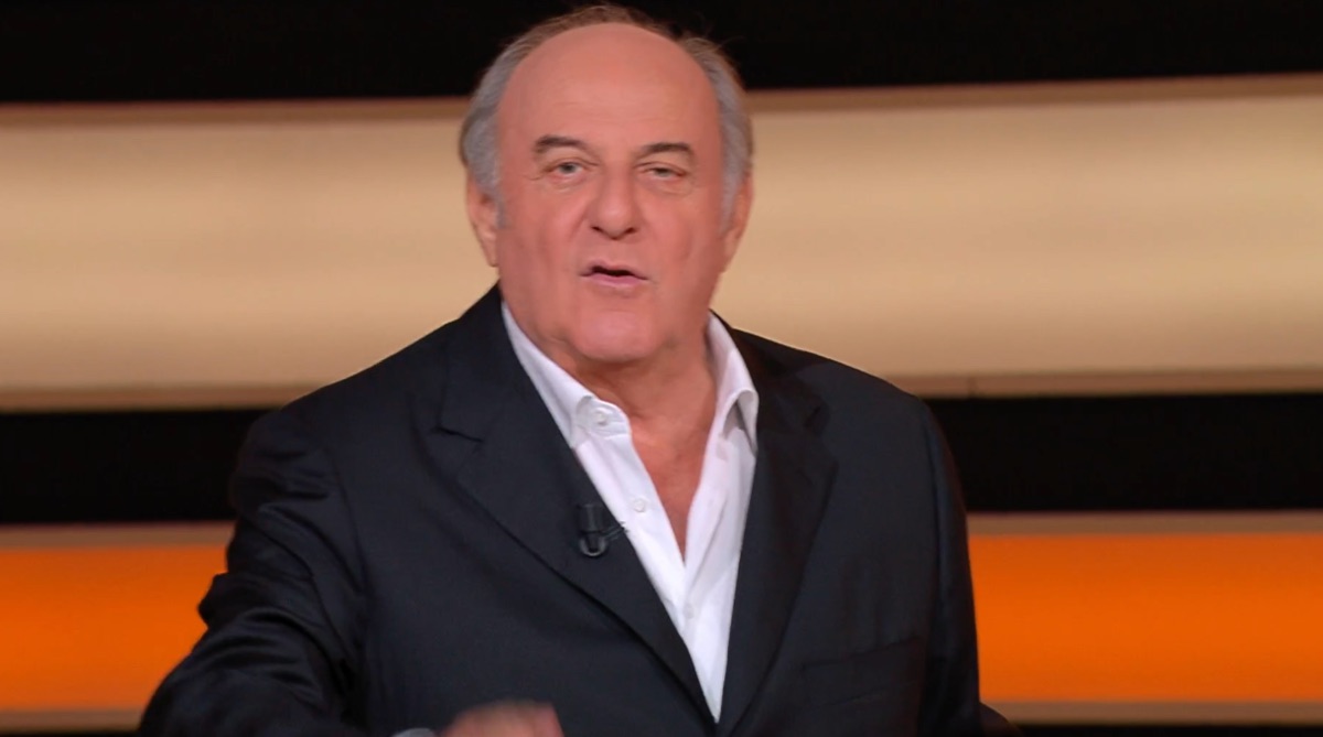foto gerry scotti la ruota dei campioni ascolti 7 ottobre